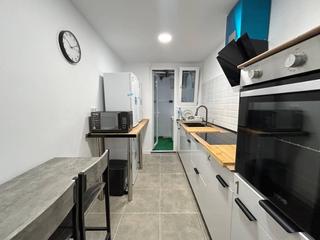 Pis  Calle reina victoria. Piso, 5 habitaciones, 3 baños, centro, elche