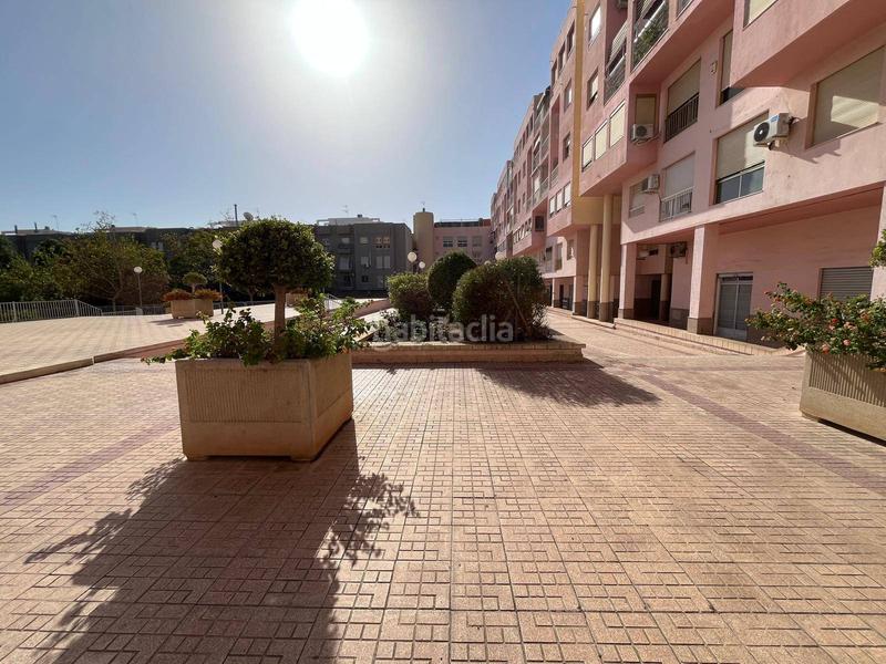 Foto d6e3fcaa-5dcd-4fa7-bdca-0234a2fb605e. Appartement avec parking dans San Crispín Elche / Elx