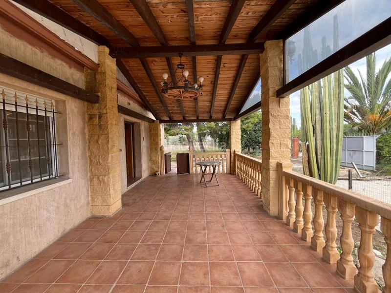 Foto bab93864-175f-4f74-a7fa-835fd14dddd1. Chalet dans Torrellano Elche / Elx