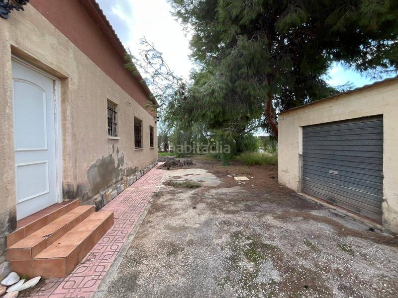 Foto bb9882cd-ce72-4541-bbfe-b36b55479b9e. Chalet dans Torrellano Elche / Elx