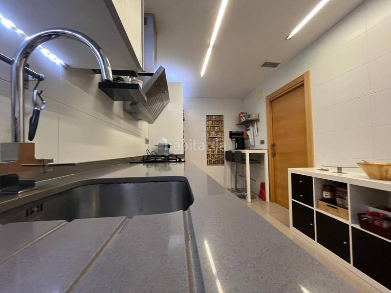 Foto 2d29998a-b0a3-478b-bd88-862755fd4275. Etagenwohnung mit parking pool in Sector V Elche / Elx