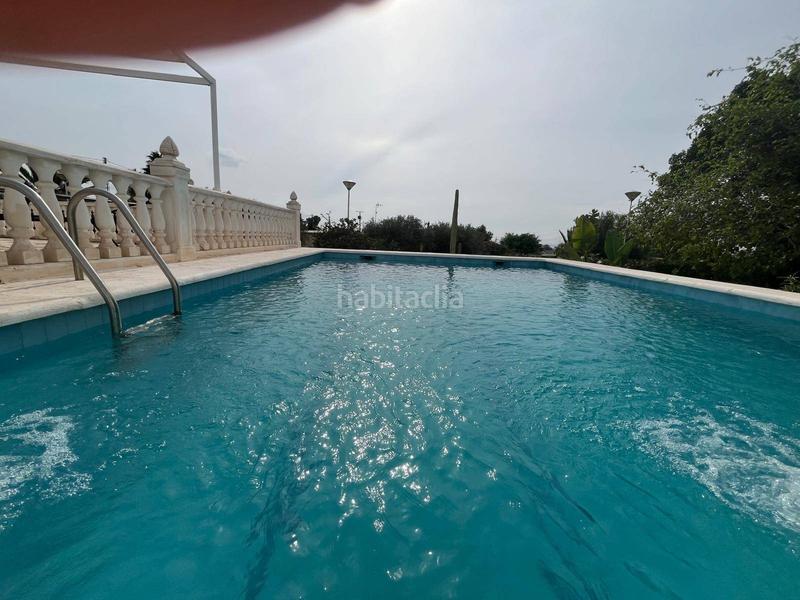 Foto f6f5851d-a547-4eb1-80e7-4d66ebe9d5fe. Chalet con parcheggio piscina in Peña de las Águilas Elche / Elx