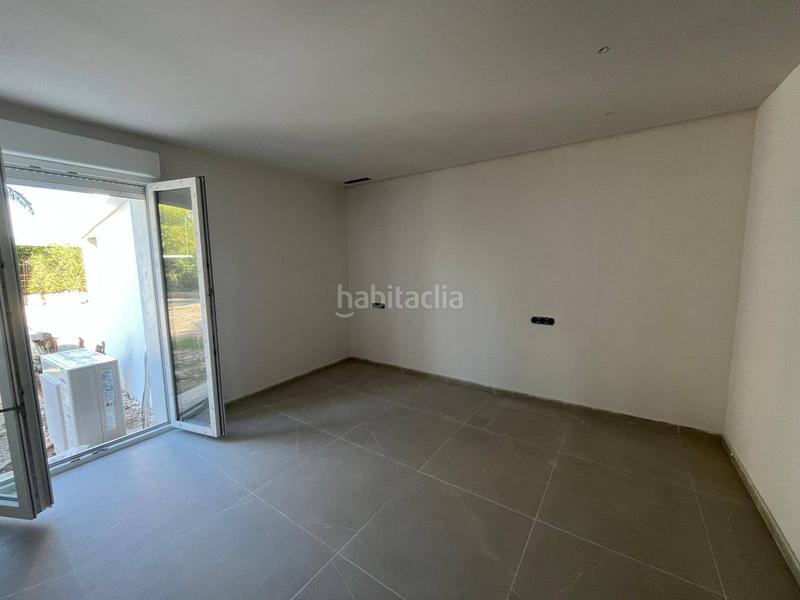 Foto b9ed2bd2-248d-417d-928c-f48f975e75fd. Chalet  , 4 habitaciones, 3 baños, piscina, parking, Valverde , elche en Elche / Elx