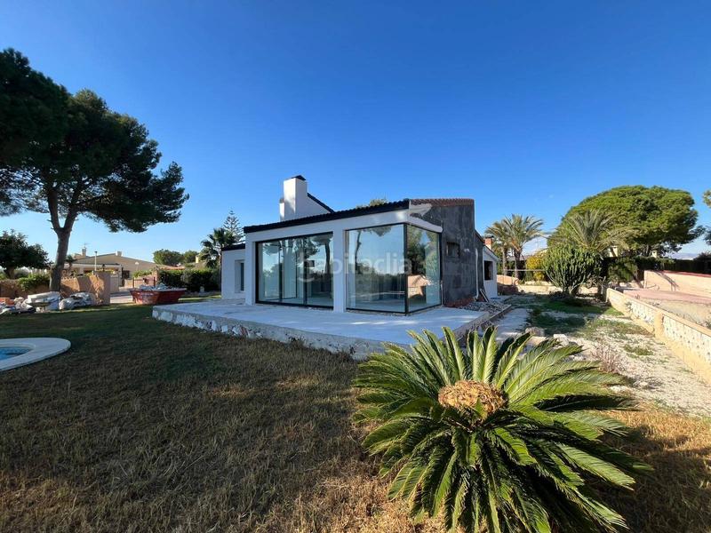 Foto d6a37391-8ea5-4bb9-9a21-c9f47a1ced10. Chalet  , 4 habitaciones, 3 baños, piscina, parking, Valverde , elche en Elche / Elx