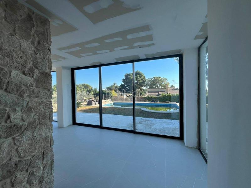 Foto f0dace6f-36de-42be-b940-34e139cbec37. Chalet  , 4 habitaciones, 3 baños, piscina, parking, Valverde , elche en Elche / Elx