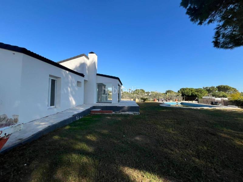 Foto f9157018-7328-40a3-9582-4dc5288adc3d. Chalet  , 4 habitaciones, 3 baños, piscina, parking, Valverde , elche en Elche / Elx