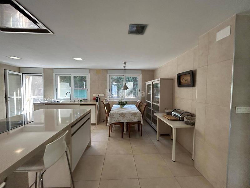 Foto 86dfd6ea-a906-4ca0-af84-8a8fef9c3868. Chalet con riscaldamento parcheggio piscina in Alicante golf Alicante