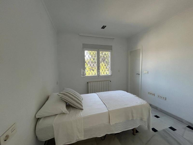 Foto 86f8049a-398b-457f-9190-cda7ff8eefa4. Chalet con riscaldamento parcheggio piscina in Alicante golf Alicante