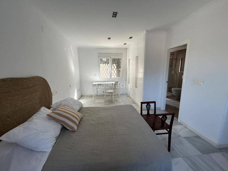 Foto 8a94cd40-c261-4e40-a6e7-f75c57e92fa3. Chalet con riscaldamento parcheggio piscina in Alicante golf Alicante