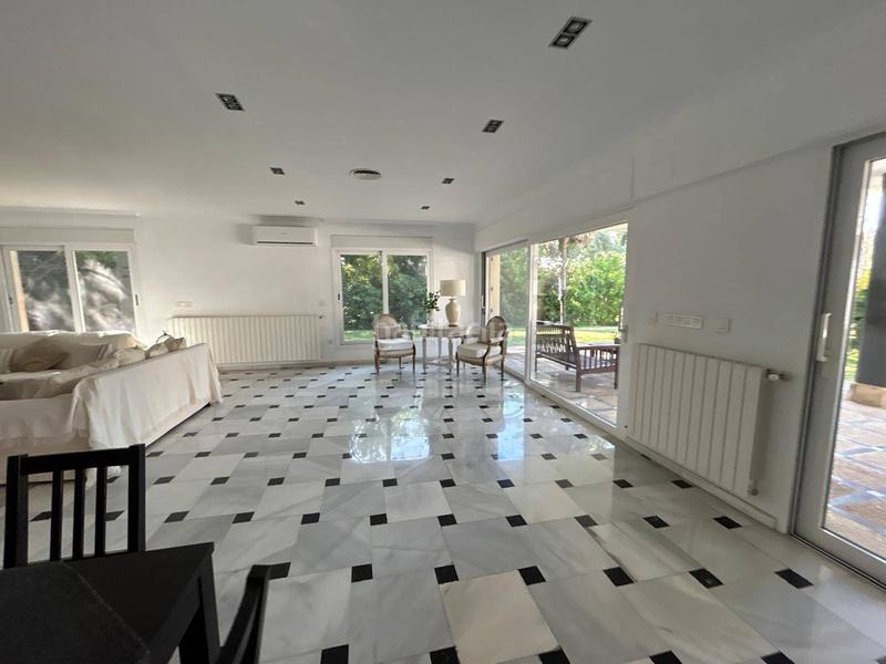 Foto d35dad29-ed76-49c2-aa30-2fe786950104. Chalet con riscaldamento parcheggio piscina in Alicante golf Alicante