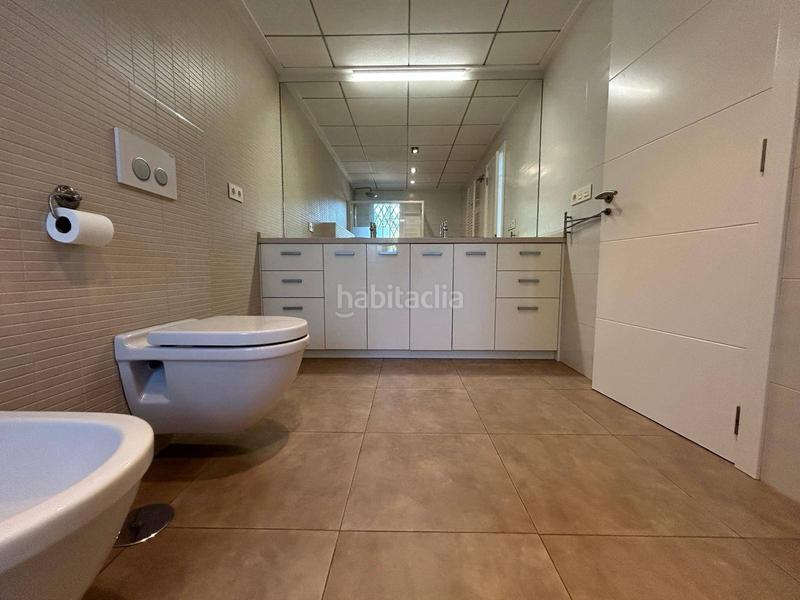 Foto f1c050bc-73b4-46bb-939f-229f17e3c8be. Chalet con riscaldamento parcheggio piscina in Alicante golf Alicante