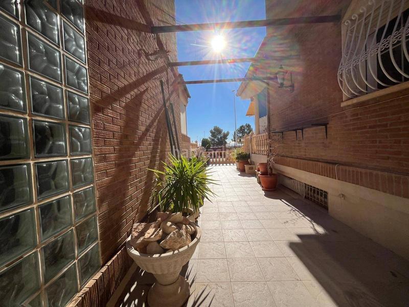 Foto 15aac446-73f4-4ff5-b52a-0873e1c62fde. Chalet avec parking piscine dans Jubalcoi Elche / Elx