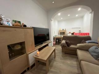 Rez-de-chaussée  Carrer sant jaume. Planta baja, 2 habitaciones, 1 baño, crevillente