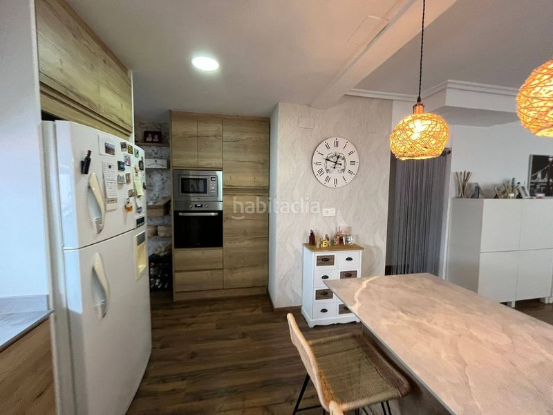 Foto 06f8c05b-fb6b-4b51-a9dc-2f81b2219563. Casa adossada amb piscina a Valverde Elche / Elx