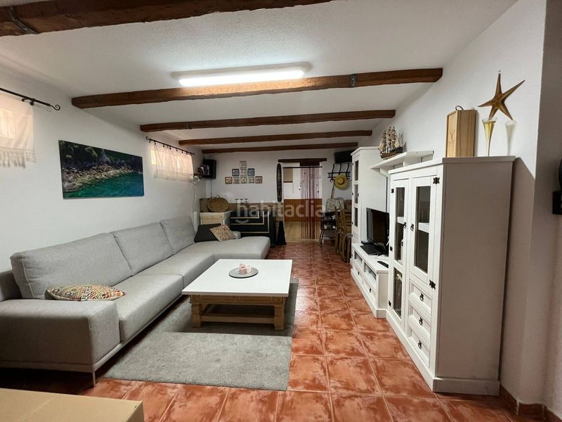 Foto 0c38e28f-44c7-4bd4-b884-e837e6c2d8c8. Casa adossada amb piscina a Valverde Elche / Elx