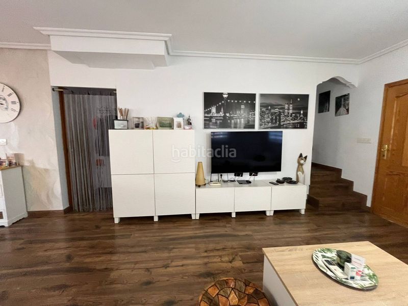 Foto 176a8a6b-8d91-43b9-acb7-f4afa1861681. Casa adossada amb piscina a Valverde Elche / Elx