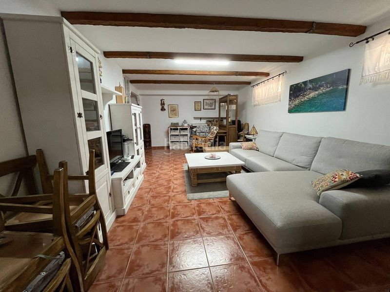 Foto 4f91fa43-6185-47d1-87a5-01d814e327b9. Casa adossada amb piscina a Valverde Elche / Elx