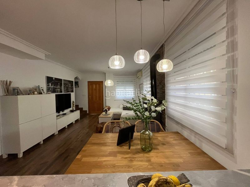 Foto cc323bdf-1a20-4c26-9911-c87f5597935f. Casa adossada amb piscina a Valverde Elche / Elx