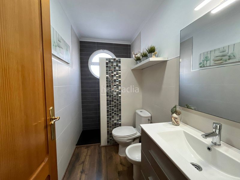 Foto f7dd9d98-fc77-48b3-b5cc-0b0bf17f2684. Casa adossada amb piscina a Valverde Elche / Elx