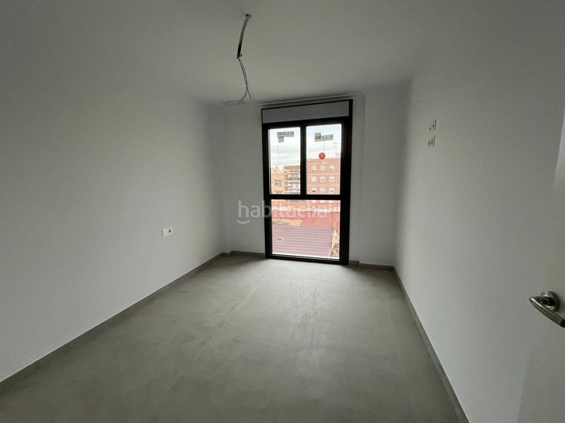 Foto c8fa84b2-ade4-49b8-b78d-8243e5a07ef3. Pis a San Crispín Elche / Elx