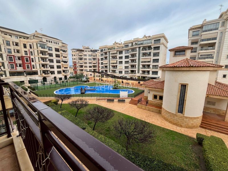 Foto d61604b0-ef6b-463a-a00c-1bf270dfc727. Pis amb aparcament piscina a El Raval - Portes Encarnades Elche / Elx