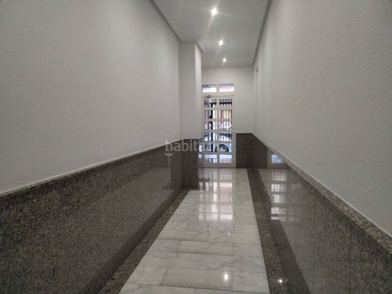 Foto fc94d106-bfcf-460d-9091-0e04a8de0cc4. Pis amb aparcament a Plaza Crevillente - Antiguos Juzgados - El Asilo Elche / Elx