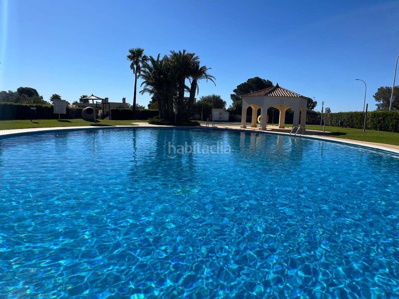 Foto 40cf5be4-e5b6-4c11-bd4f-ac34208d4287. Casa amb calefacció aparcament piscina a Monte Faro-Altomar II Santa Pola