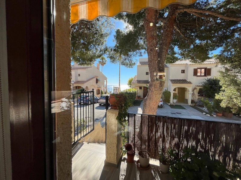 Foto 499ad268-300b-4e15-8420-121021573751. Casa amb calefacció aparcament piscina a Monte Faro-Altomar II Santa Pola