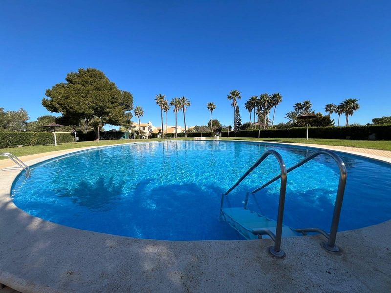 Foto 6d2259f2-f389-4e80-9e14-3917e52da42d. Casa amb calefacció aparcament piscina a Monte Faro-Altomar II Santa Pola