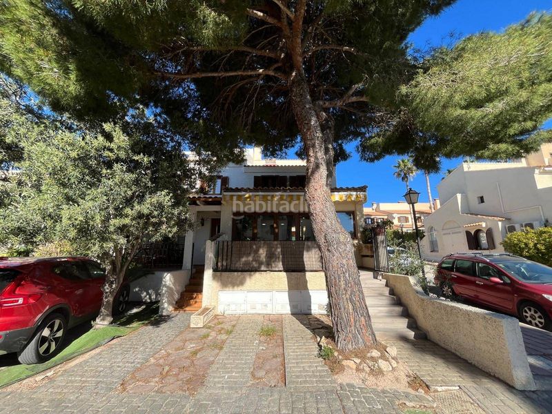Foto a3920a2d-b97e-4a97-961a-fd9f7262498f. Casa amb calefacció aparcament piscina a Monte Faro-Altomar II Santa Pola