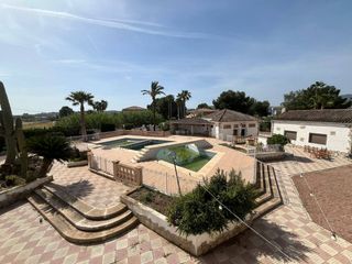 Xalet  Camino camino polideportivo. Chalet, 6 habitaciones, 4 baños, piscina, urbanizacion, aspe