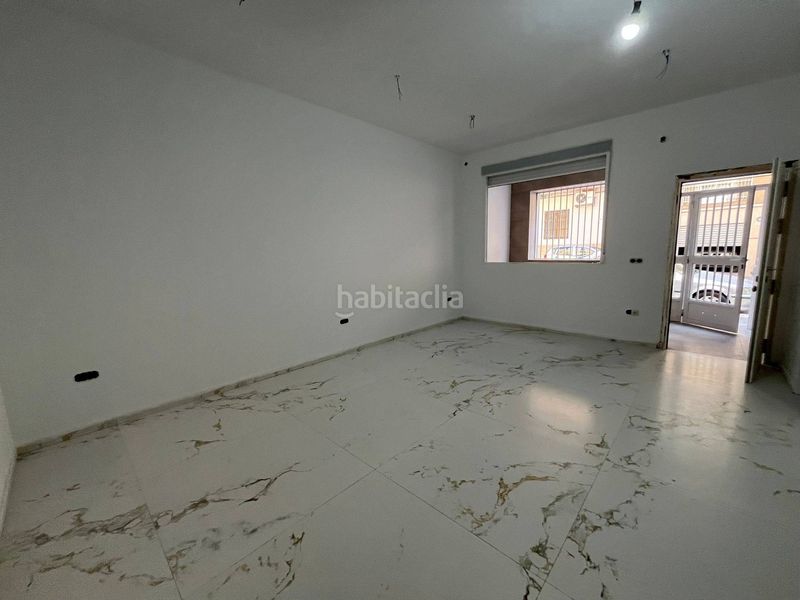 Foto f21ab5fa-9c04-4f70-8839-d38e96335421. Casa a Reina Victoria - Miguel Hernández Elche / Elx
