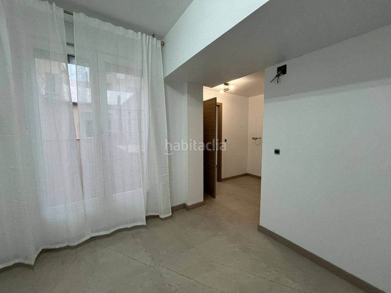 Foto c50074c6-4c87-405a-8a7e-308e47210d8b. Casa a Reina Victoria - Miguel Hernández Elche / Elx