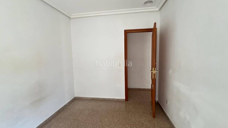 Foto b0a8d939-57c6-4fe3-88f9-8599db2634c5. Pis a Carrús Este Elche / Elx