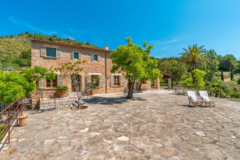 Foto 5c440798-b1ba-4dc1-adff-91488fc2058e. Rent country house with heating parking pool in Artà poble Artà