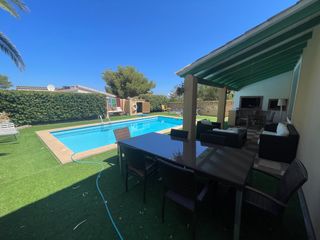 Lloguer Xalet  Carrer de l'arbocera. Chalet independiente con piscina y vistas al mar