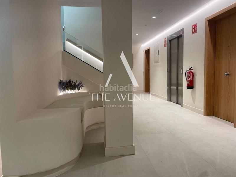 Foto 8a8e1818-21e7-47e2-acdb-2cc0d9cbf630. Ático  de 2 dormitorios con gran terraza en urbanización. en Madrid