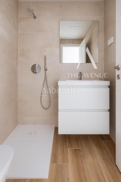 Foto bd99d382-ae78-4a66-b933-1faa10afe0b1. Ático  de 2 dormitorios con gran terraza en urbanización. en Madrid