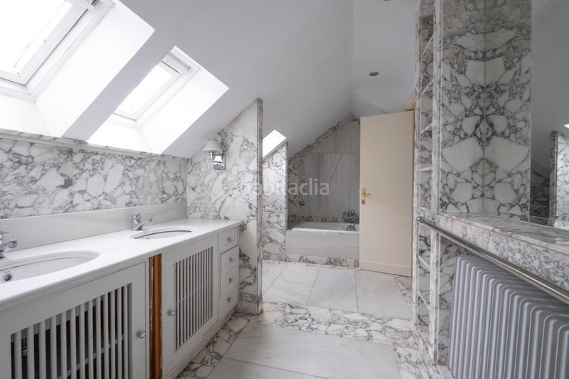 Foto a6d9e01d-7156-49dd-be82-0a40385dcd71. Chalet chale en puerta de hierro en Ciudad Universitaria Madrid
