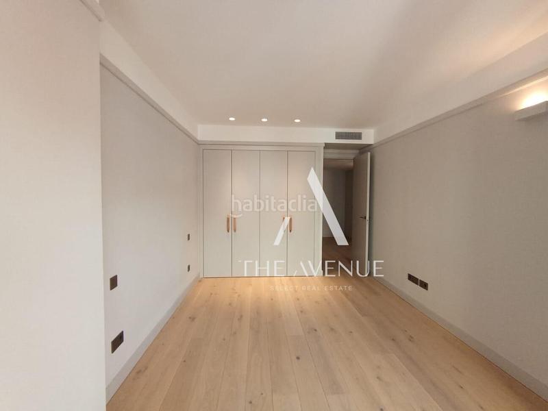 Foto 156df9a8-87c4-422b-b38a-62dacb492cc4. Alquiler piso exclusivo piso a estrenar en chamberí con piscina en azotea, gimnasio, garaje y trastero en Madrid