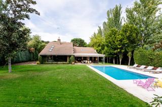 Xalet  Calle  paseo del embajador. Chalet independiente en ciudalcampo