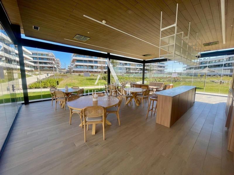 Foto 19531350-b794-45c9-a625-f63b96778eea. Appartement avec chauffage parking piscine dans urbanización La Moraleja La Moraleja