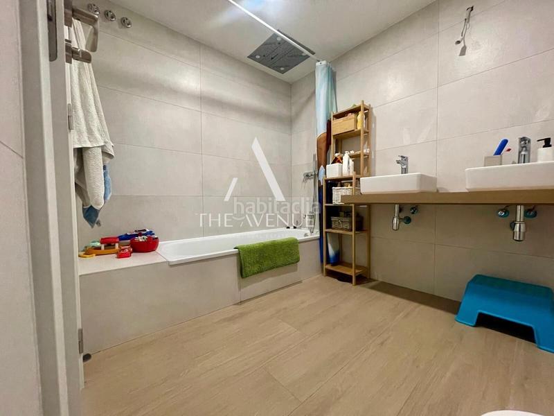 Foto 5ef9f610-0a4d-43fc-a06b-6f61ce71aa38. Appartement avec chauffage parking piscine dans urbanización La Moraleja La Moraleja