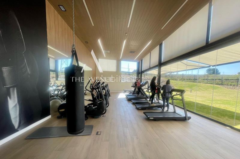 Foto 9bb021ce-1bf5-4986-9821-7adf8f5788fd. Appartement avec chauffage parking piscine dans urbanización La Moraleja La Moraleja