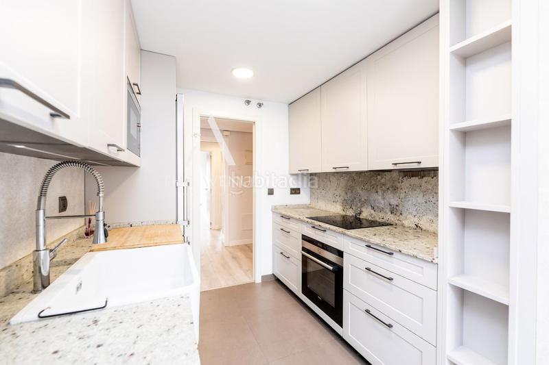 Foto d8b40702-1df6-4668-8137-eafa6c7b8d60. Piso  en Montecarmelo en Montecarmelo Madrid