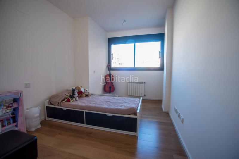 Foto 0b364955-6e77-4e2b-aa54-dc9b03475c69. Pis amb aparcament piscina a Encinar de los Reyes La Moraleja