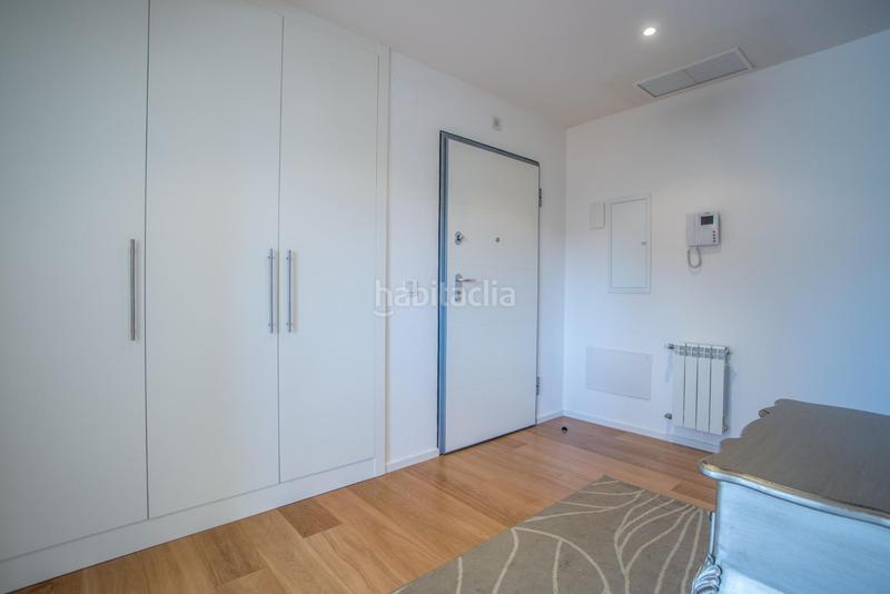 Foto 1671c7b1-2ffe-4317-8ac9-84c43c9e5d05. Pis amb aparcament piscina a Encinar de los Reyes La Moraleja