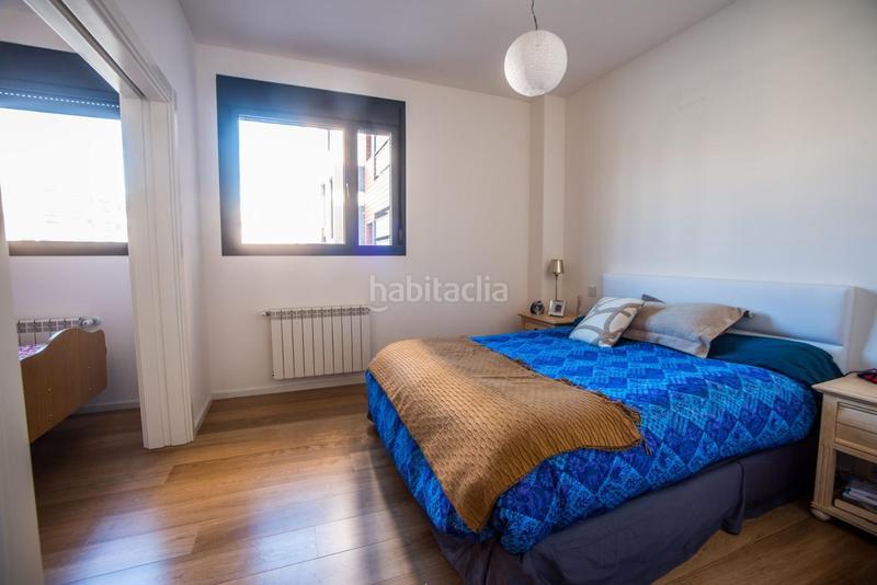 Foto f47d4f27-b18b-4b1c-b9dc-858b419dc6cf. Pis amb aparcament piscina a Encinar de los Reyes La Moraleja