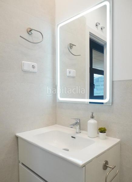 Foto a9eb3ca9-689b-4b2d-9620-27cf57305546. Loft mit parking pool in Tres Olivos-Valverde Madrid