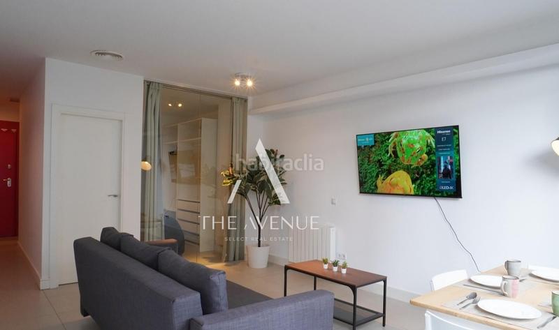 Foto 93c7bdc0-c868-4e72-8c79-b2389bd60b09. Loft  con jardín privativo y plaza de garaje incluida. piscina y gimnasio. en Madrid